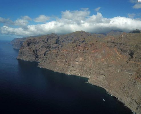 La Arena & Los Gigantes