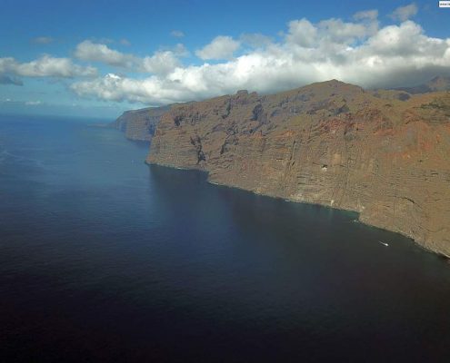 La Arena & Los Gigantes