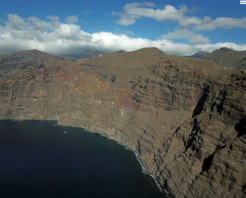 La Arena & Los Gigantes