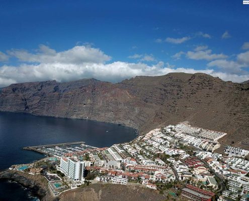 La Arena & Los Gigantes